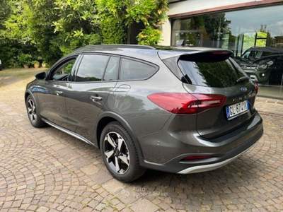 Ford Focus 1.0 EcoBoost Hybrid 125 CV SW Active X Grigio usata ROSà