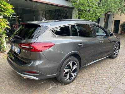 Ford Focus 1.0 EcoBoost Hybrid 125 CV SW Active X Grigio usata ROSà