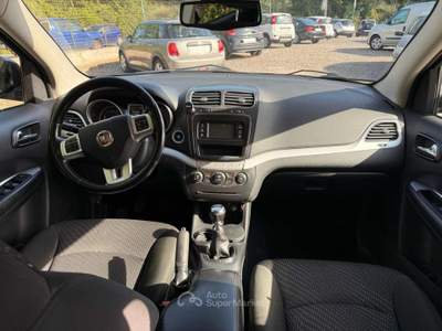 Fiat Freemont 2.0 Multijet 140 CV Urban 7PL Argento usata Teano