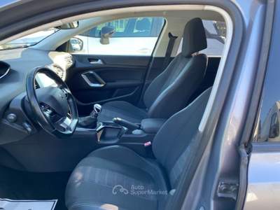 Peugeot 308 BlueHDi 130 S&S Active Grigio usata Atripalda