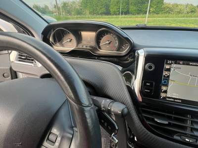 Peugeot 2008 PEUGEOT 2008 BENZINA NEOPATENTATI Bianco usata Fontaneto d'Agogna