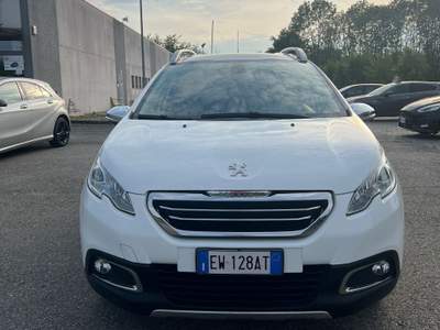 Peugeot 2008 PEUGEOT 2008 BENZINA NEOPATENTATI Bianco usata Fontaneto d'Agogna