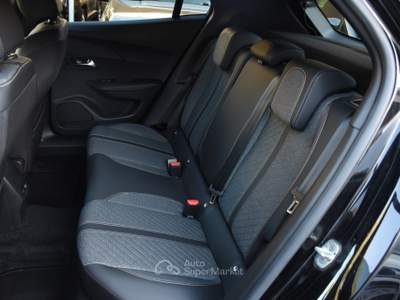 Peugeot 2008 BlueHDi 130 S&S EAT8 Allure Nero usata Roma