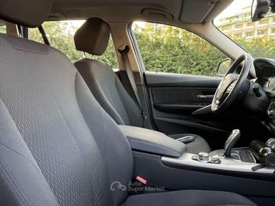 BMW Serie 3 318d 318 Serie 3 F31 2015 Touring 318d Touring Business Advantage auto Grigio usata Taranto