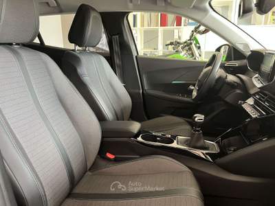 Peugeot 2008 2008 1.2 puretech Allure Pack s usata Taranto