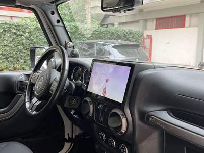 Jeep Wrangler Wrangler III 2011 2.8 crd Sport auto E5 Bianco usata Taranto