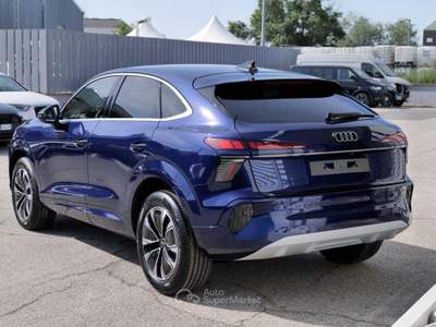 Audi Q3 Sportback NEW 2.0 Tdi 150cv S-tr. Business Adv. Blu/Azzurro usata Civita Castellana