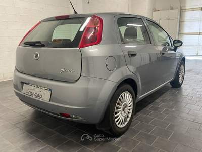 Fiat Grande Punto 1.2 5 porte Dynamic-CLIMA-NEOPATENTATI Grigio usata Fossano