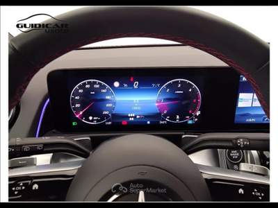 Mercedes-Benz Classe GLB 180 D AMG Line Advanced Plus 8G-DCT Argento usata Lucca