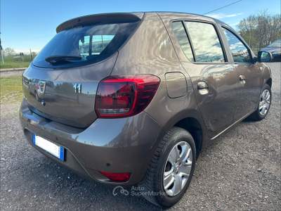 Dacia Sandero Ok neo patentato, Euro6, consumi contenuti Marrone usata MILANO