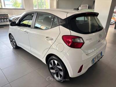 Hyundai i10 1.0 MPI Connectline Bianco usata Pesaro