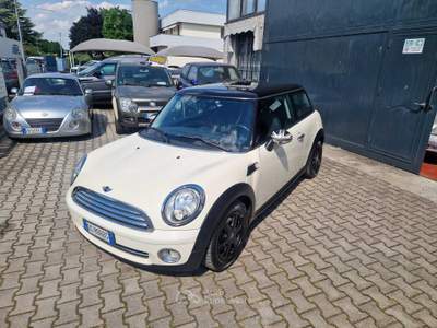 MINI One TETTO NERO - SPECCHI CON BANDIERA INGLESE Bianco usata Noceto