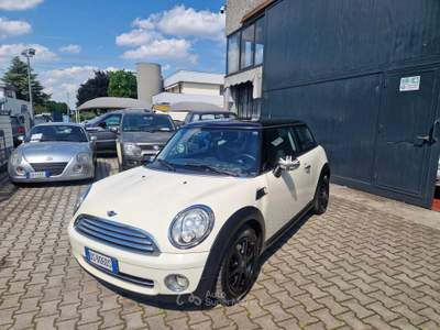 MINI One TETTO NERO - SPECCHI CON BANDIERA INGLESE Bianco usata Noceto