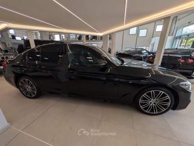 BMW Serie 5 520d d aut. Msport Nero usata Savona