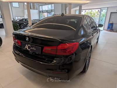 BMW Serie 5 520d d aut. Msport Nero usata Savona