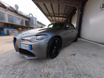 Alfa Romeo Giulia 2020,led, automatico,grigio/nero lucido usata Bassano del Grappa
