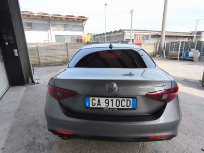Alfa Romeo Giulia 2020,led, automatico,grigio/nero lucido usata Bassano del Grappa