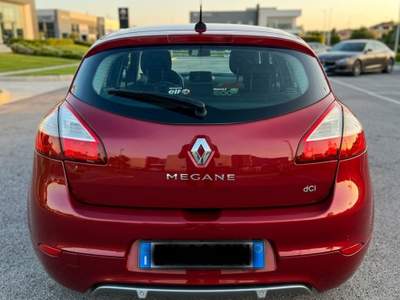 Renault Mégane Non fumatore, 2 proprietari Rosso usata Pozzuoli