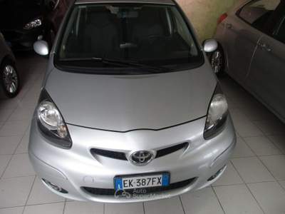 Toyota Aygo 5p 1.0 Sol GARANTITA FULL OPTIONAL Argento usata Ariano Irpino
