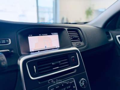 Volvo V60 1.6 d2 Business powershift N1 Grigio usata San Michele Salentino