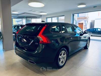 Volvo V60 1.6 d2 Business powershift N1 Grigio usata San Michele Salentino