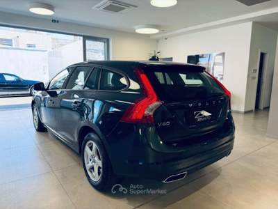 Volvo V60 1.6 d2 Business powershift N1 Grigio usata San Michele Salentino