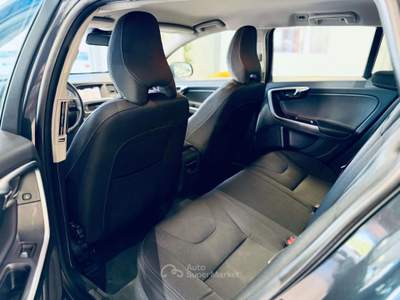 Volvo V60 1.6 d2 Business powershift N1 Grigio usata San Michele Salentino