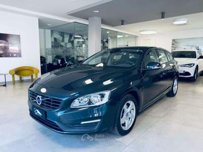 Volvo V60 1.6 d2 Business powershift N1 Grigio usata San Michele Salentino