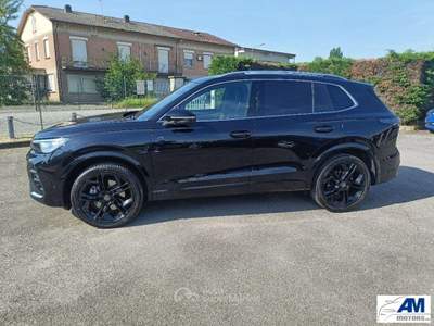 Volkswagen Tiguan 2.0 TDI 193 CV EVO DSG R-Line Nero usata Castelnovo di Sotto