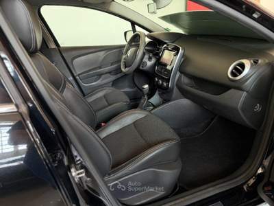 Renault Clio TCe 12V 75 CV 5 porte Duel Nero usata Parabiago