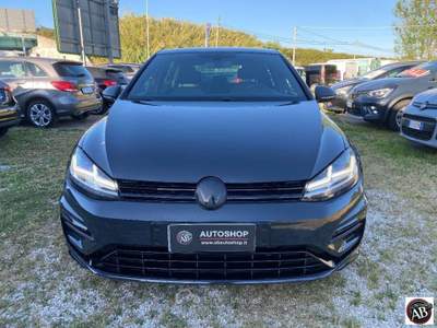 Volkswagen Golf 1.5 TSI 150CV EVO ACT R-Line usata Latina