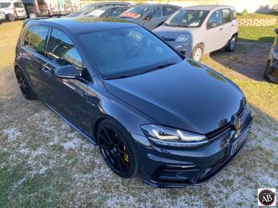 Volkswagen Golf 1.5 TSI 150CV EVO ACT R-Line usata Latina
