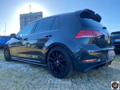 Volkswagen Golf 1.5 TSI 150CV EVO ACT R-Line usata Latina