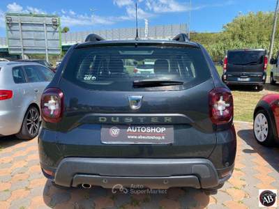 Dacia Duster 1.6 SCe GPL 4x2 Comfort Grigio usata Latina