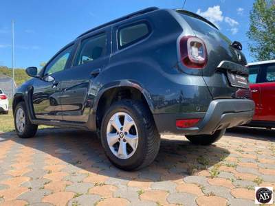 Dacia Duster 1.6 SCe GPL 4x2 Comfort Grigio usata Latina