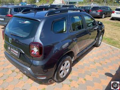 Dacia Duster 1.6 SCe GPL 4x2 Comfort Grigio usata Latina
