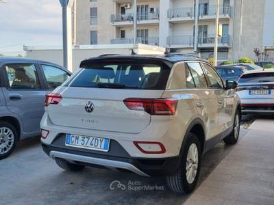 Volkswagen T-Roc Life Beige usata Altamura