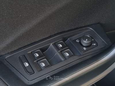 Volkswagen T-Roc Life Beige usata Altamura
