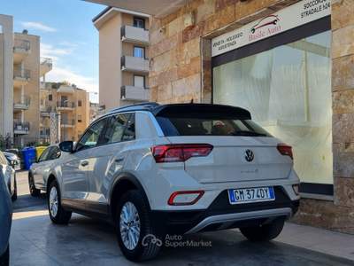 Volkswagen T-Roc Life Beige usata Altamura