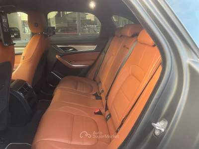 Jaguar F-Pace F-Pace 2.0d i4 mhev R-Dynamic HSE awd 204cv auto Rosso usata Ravenna