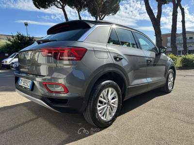 Volkswagen T-Roc T-Roc I 2022 1.0 tsi Life 110cv GARANZIA UFFICIALE Grigio usata Santa Croce sull'Arno