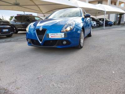 Alfa Romeo Giulietta 135000 km!!!!!! Blu/Azzurro usata Mondragone