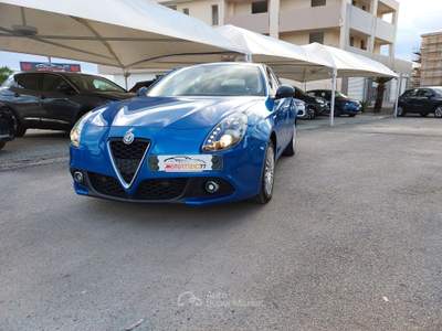 Alfa Romeo Giulietta 135000 km!!!!!! Blu/Azzurro usata Mondragone