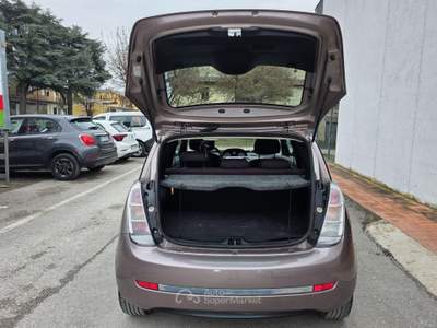 Lancia Ypsilon 1.2 Platino IMPIANTO METANO Grigio usata Città di Castello