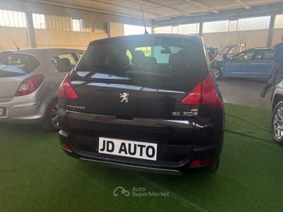 Peugeot 3008 PEOGEUT 3008 ANNO 2013 CAMBIO AUTOMATICO Nero usata Ponsacco