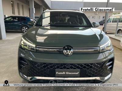 Volkswagen Tiguan 2.0 tdi r-line plus 4motion 193cv dsg Verde usata Assago
