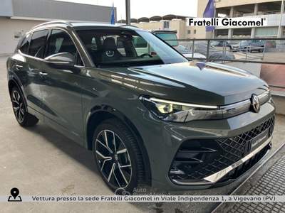 Volkswagen Tiguan 2.0 tdi r-line plus 4motion 193cv dsg Verde usata Assago