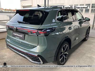 Volkswagen Tiguan 2.0 tdi r-line plus 4motion 193cv dsg Verde usata Vigevano