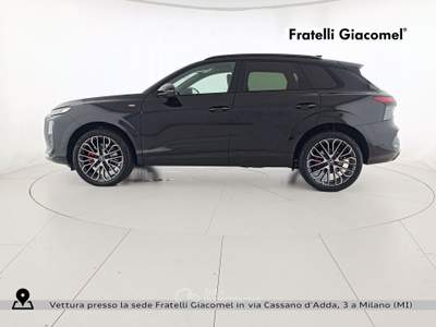 Audi Q3 2.0 tdi s line edition 150cv s-tronic Nero usata Assago