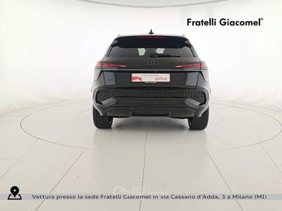 Audi Q3 2.0 tdi s line edition 150cv s-tronic Nero usata Assago